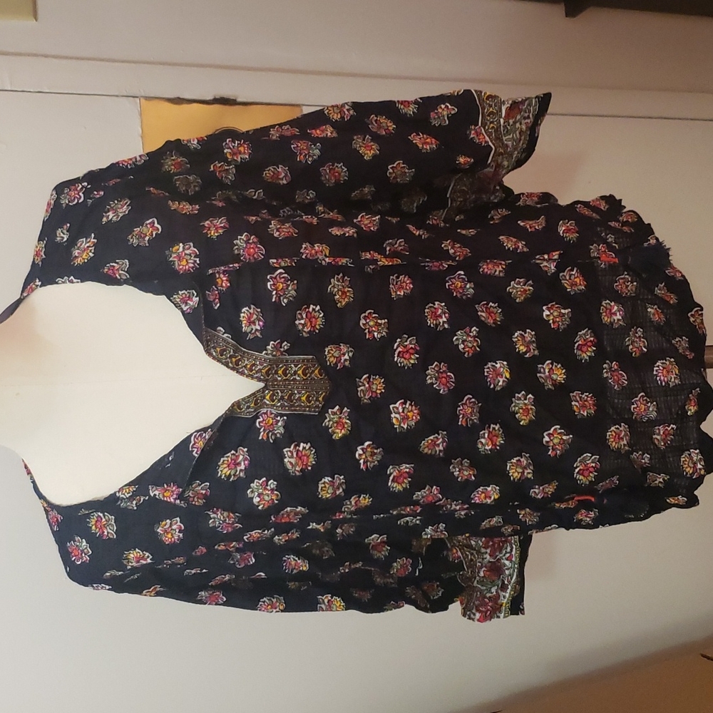 Loft long sleeve flower shirt